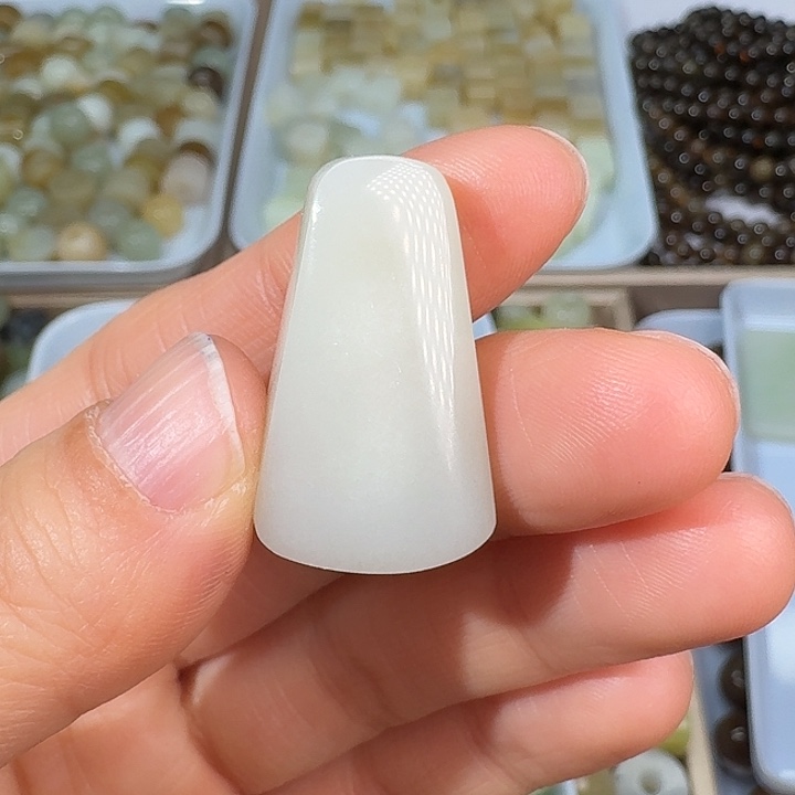 和田玉未镶嵌颈饰172910