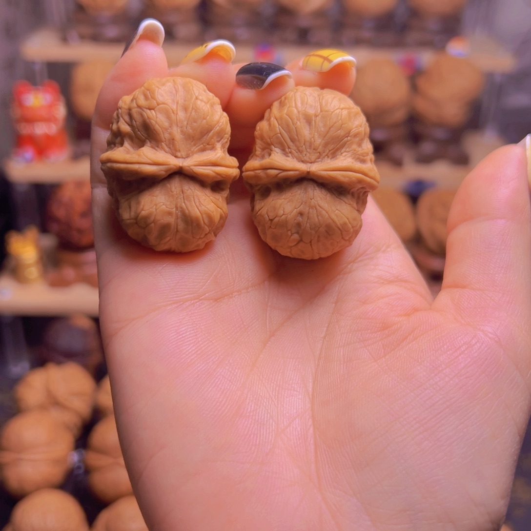 关***关桃核把件贵妃枕H04、36……