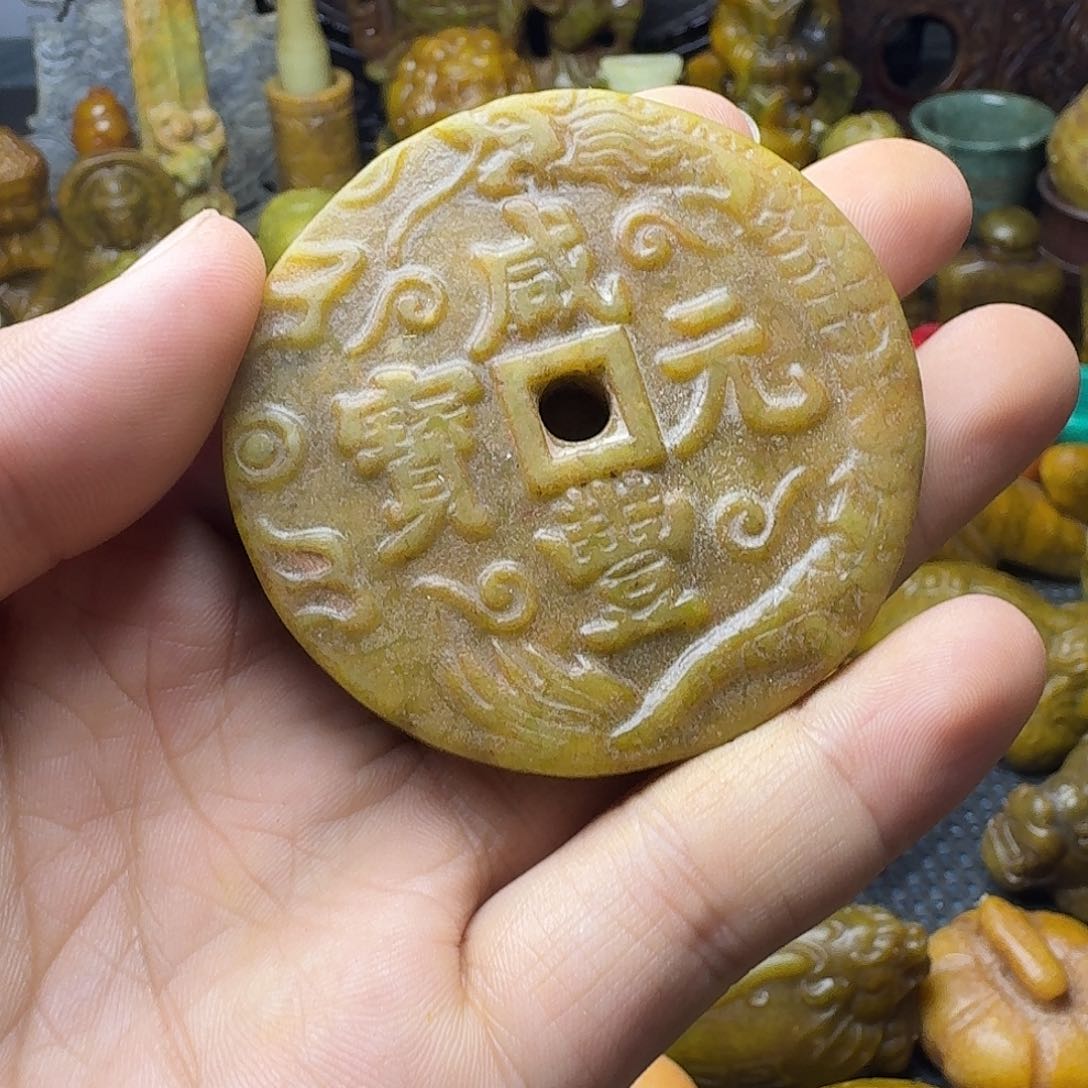 白玉菩提吊坠。。。