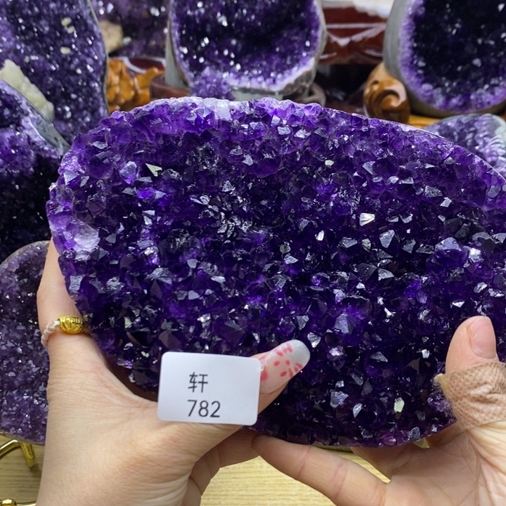 水晶大型摆件（非配饰）未镶嵌