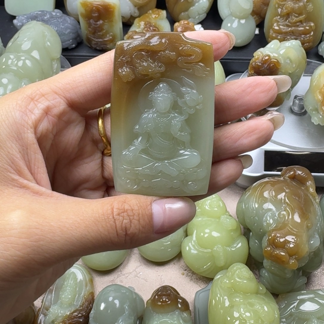 和田玉未镶嵌挂件