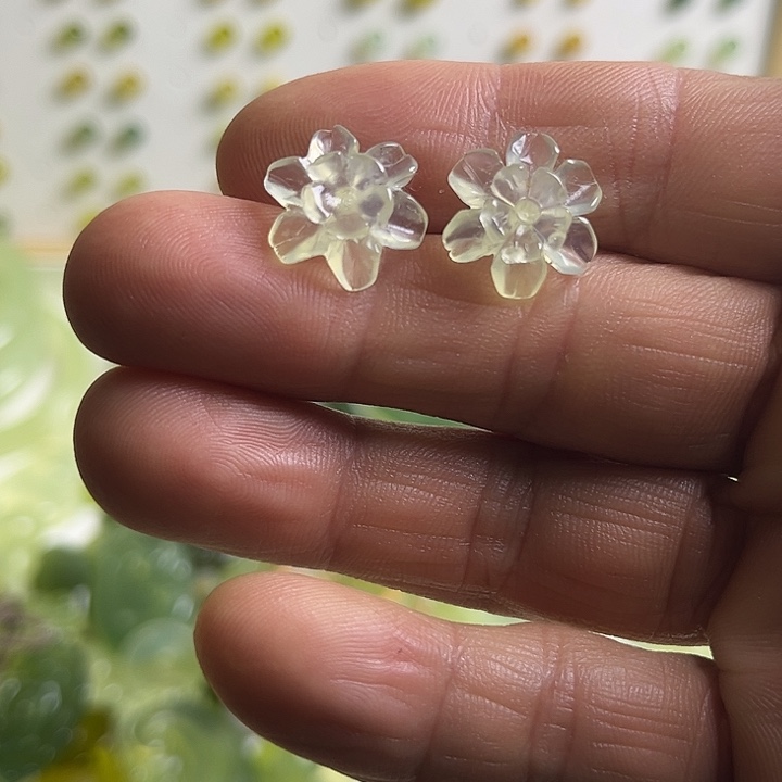 合金蛇纹石玉颈饰