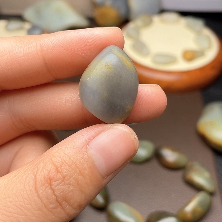 和田玉未镶嵌颈饰15