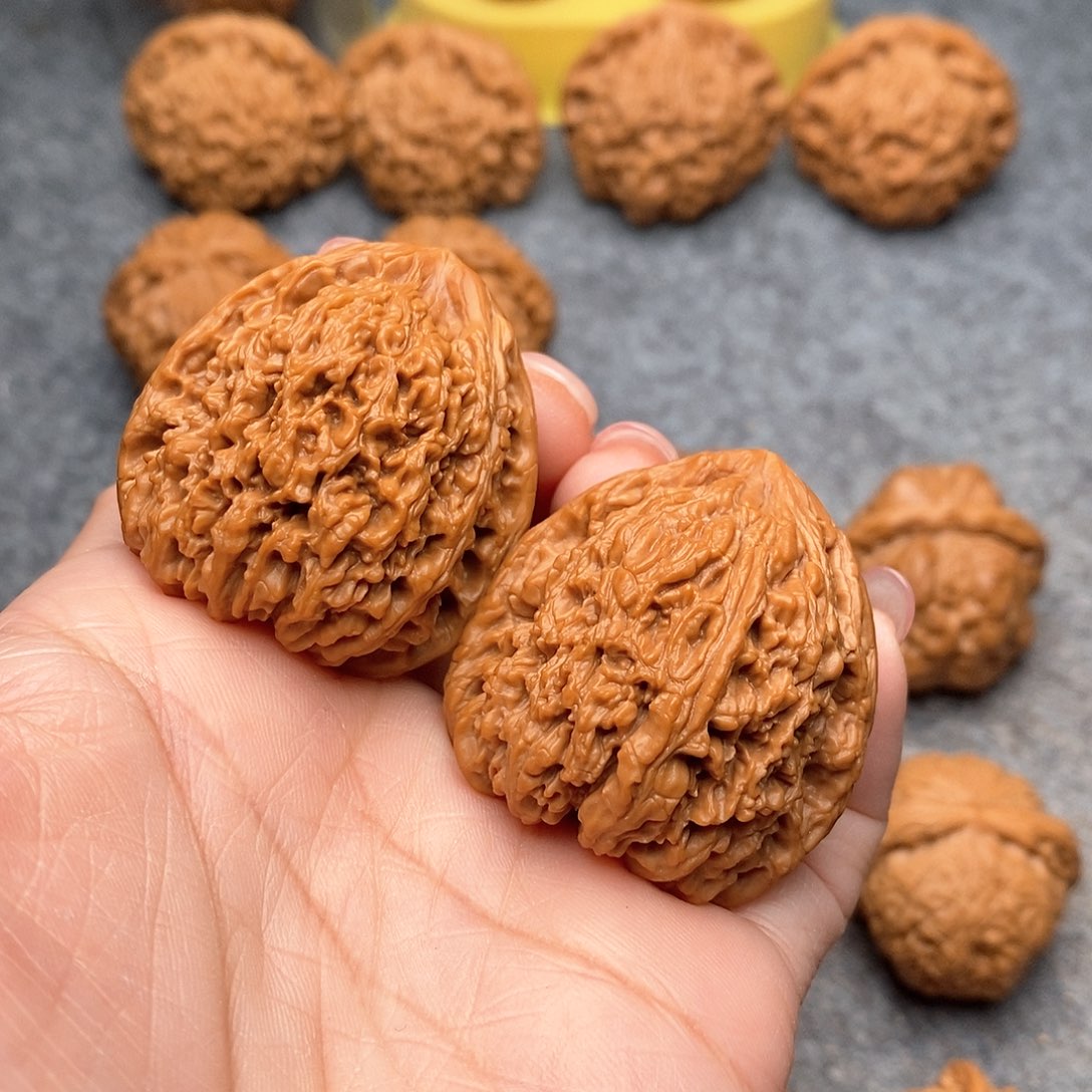 文玩核桃把件精品特价高炮南疆石38.8