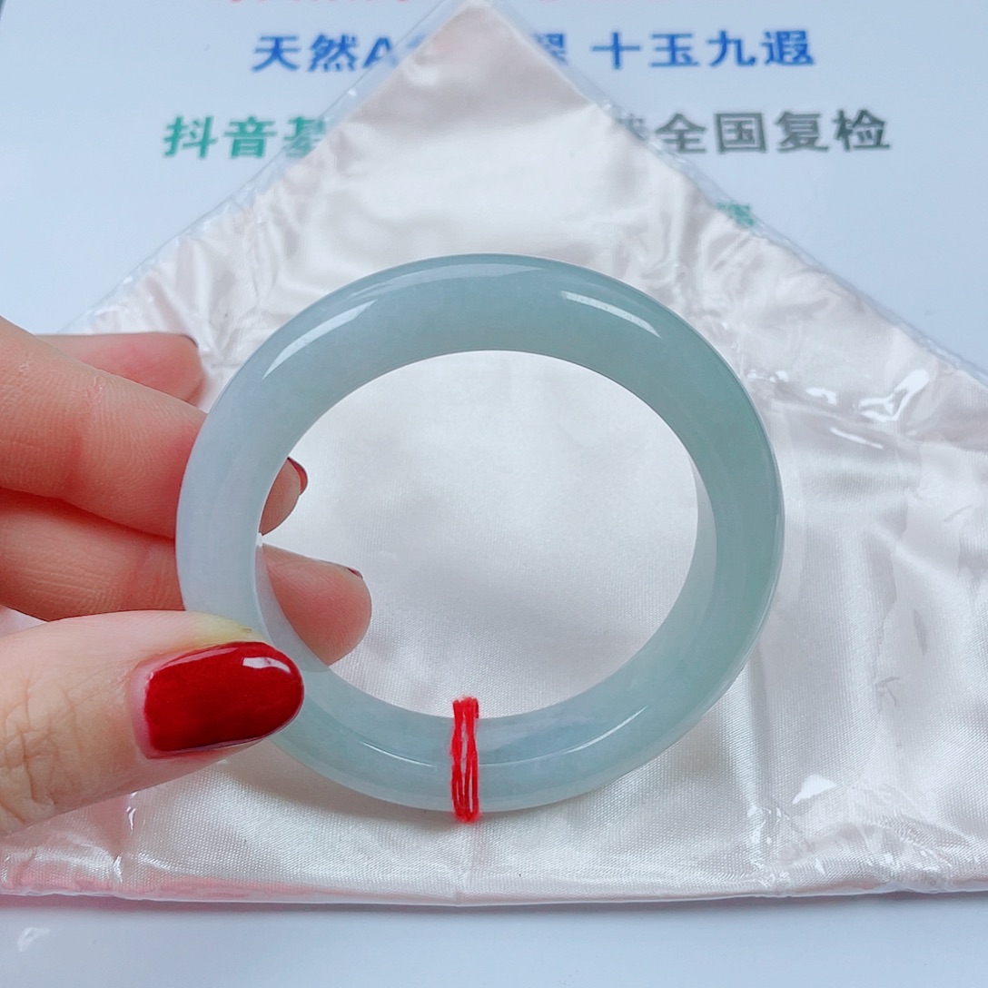 翡翠未镶嵌手镯圈口53.8宽12.5厚9.4