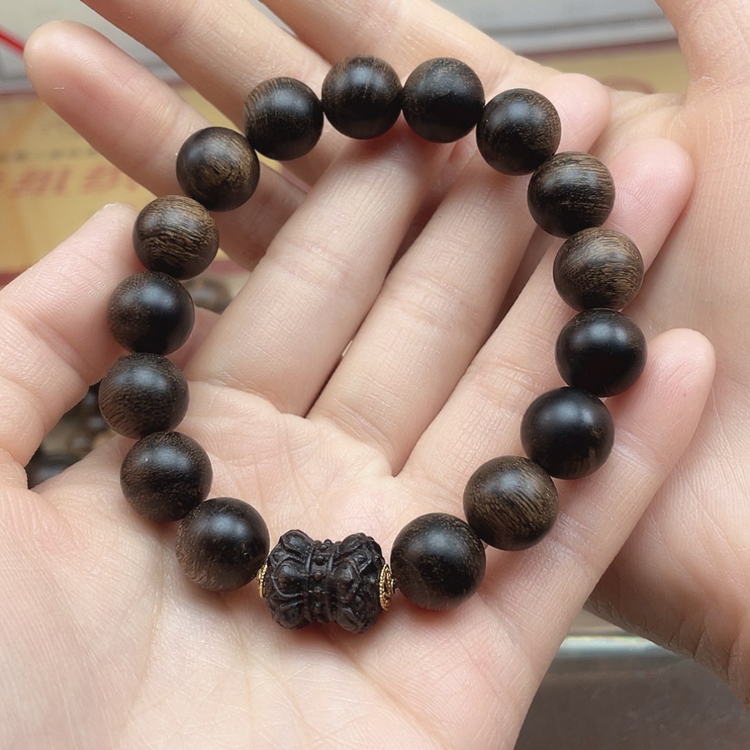 沉香手串越南芽庄白棋雷击缨子瘤疤