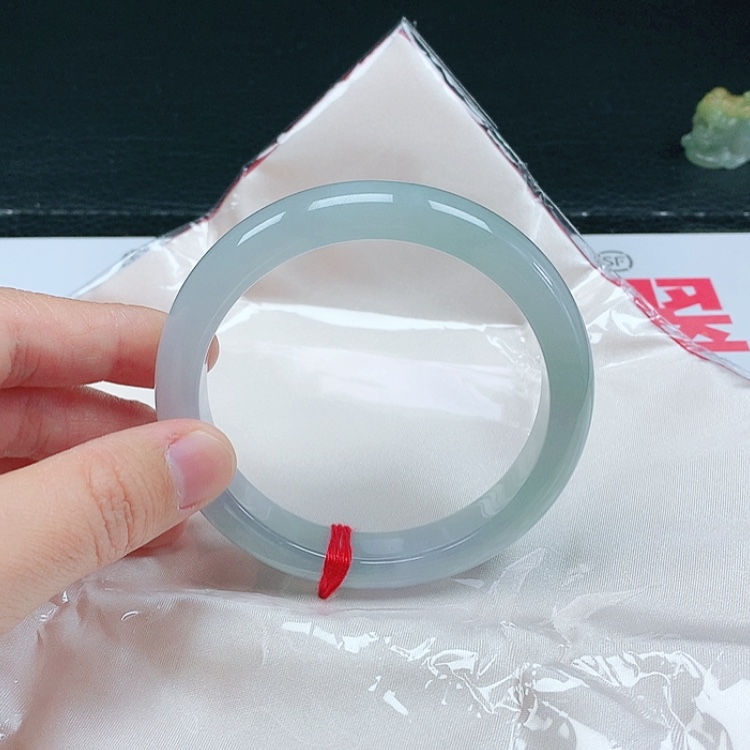 【闪购商品】翡翠手镯未镶嵌天然翡翠手镯