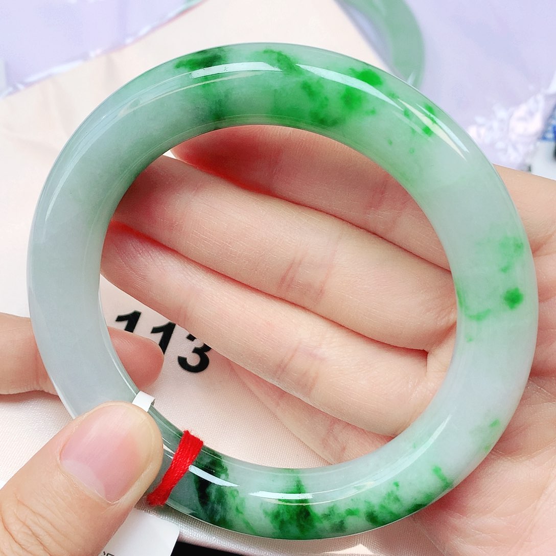 未镶嵌手镯翡翠抖音113，62.5圈