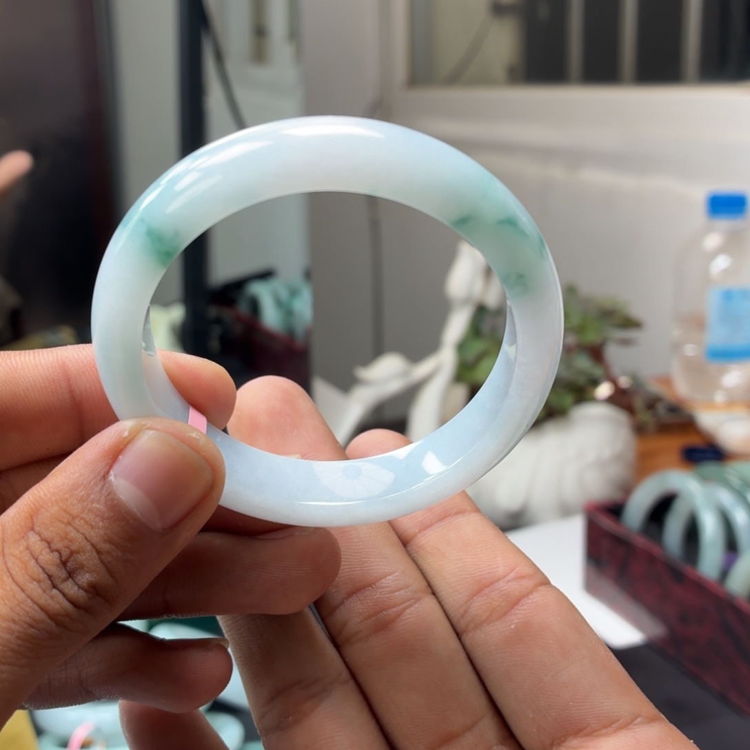 翡翠未镶嵌手镯16号