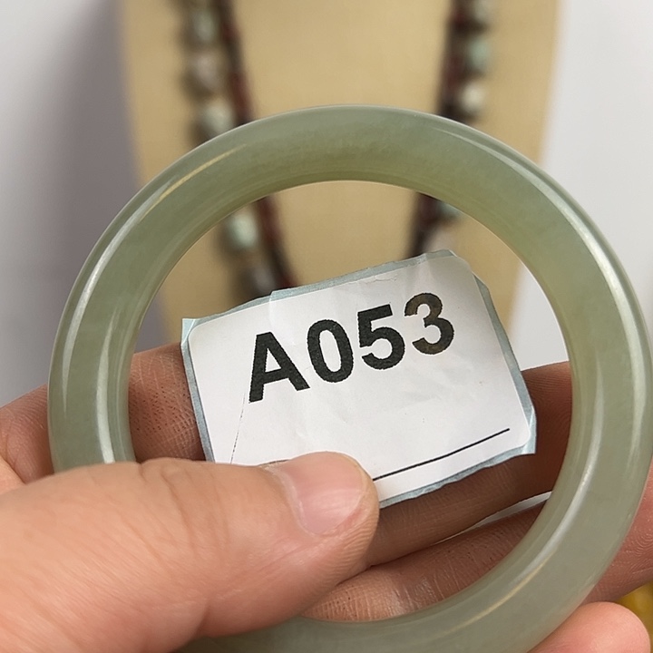 一***一和田玉（糖玉）未镶嵌颈饰