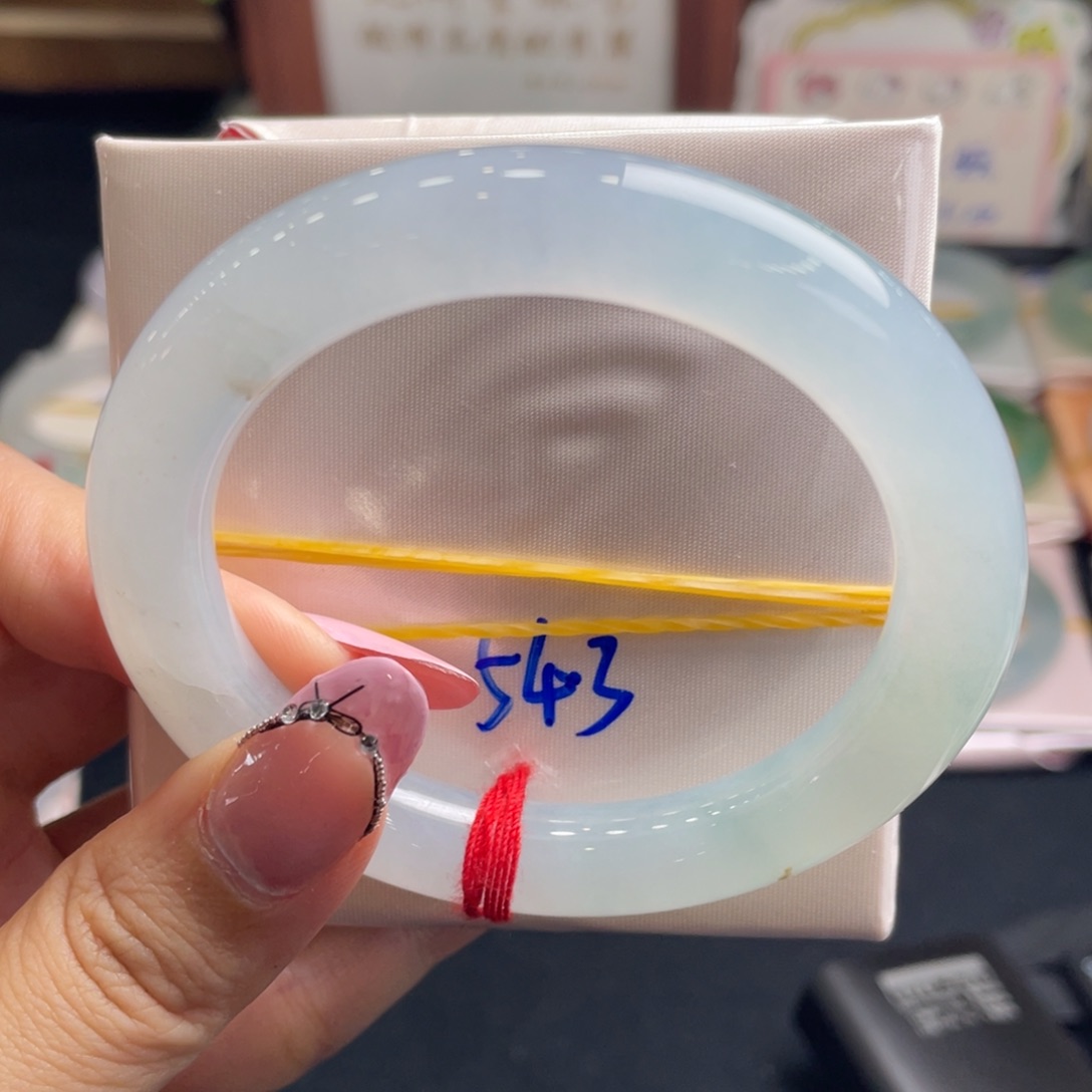 翡翠未镶嵌手镯07号 幻彩人鱼姬