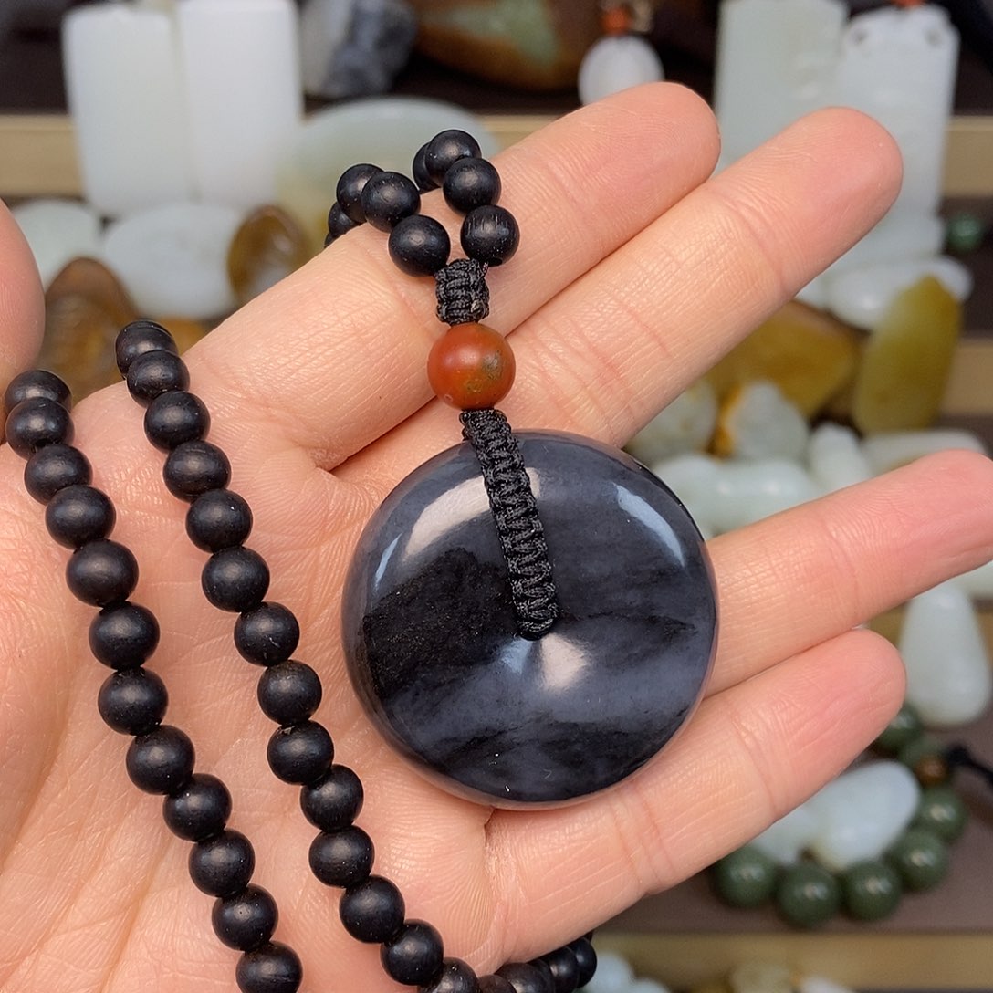 和田玉未镶嵌颈饰30