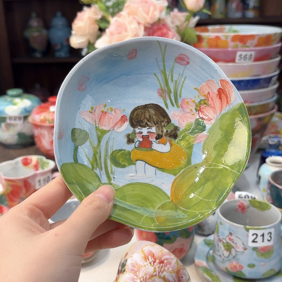 瓷片兔兔好可爱啊我