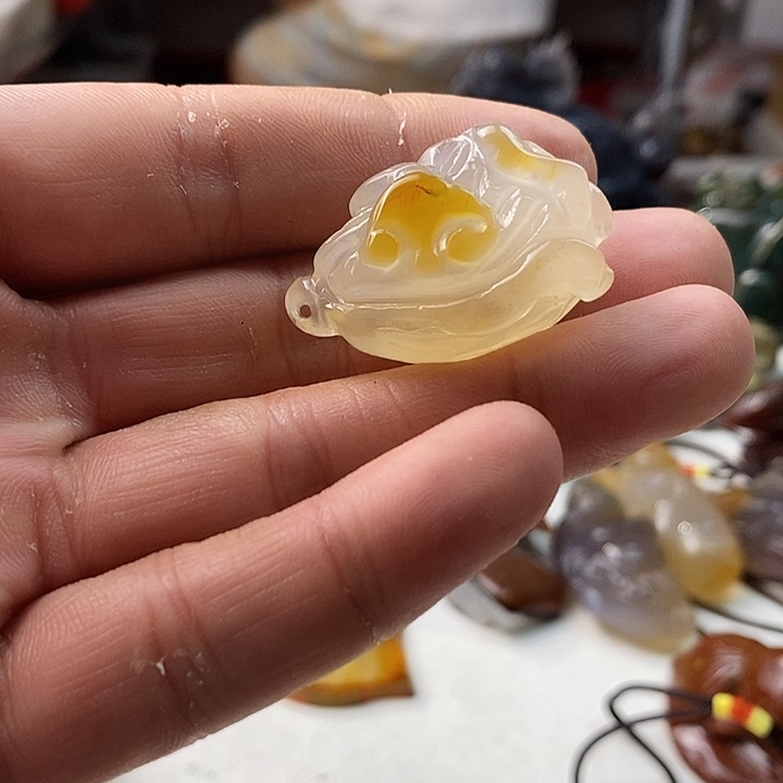 未镶嵌颈饰玛瑙/玉髓
