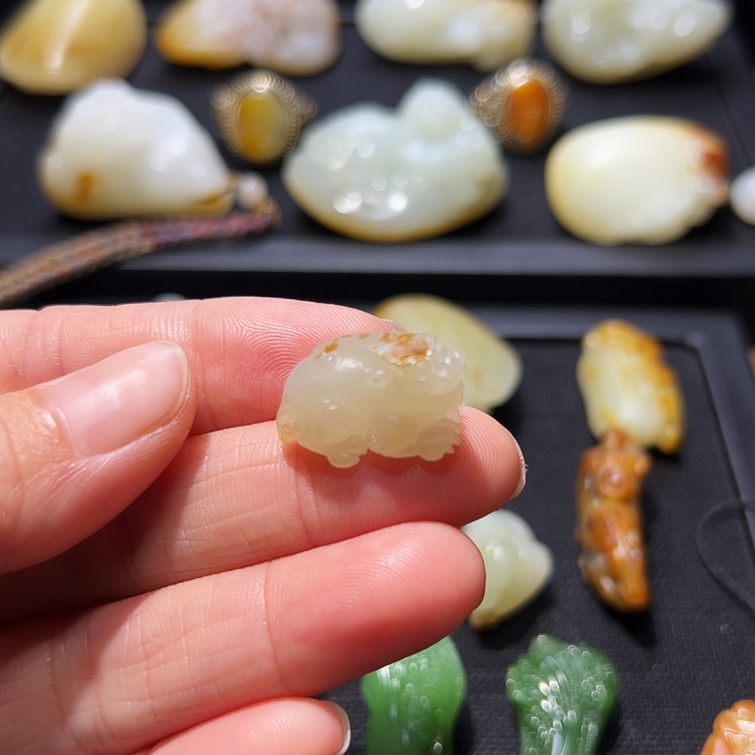 和田玉颈饰未镶嵌