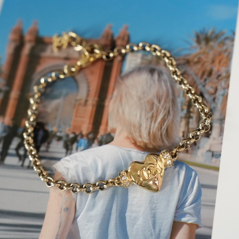 Chanel 金色爱心链条手链