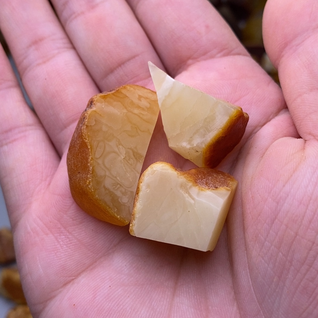 静***深定制琥珀天然蜜蜡