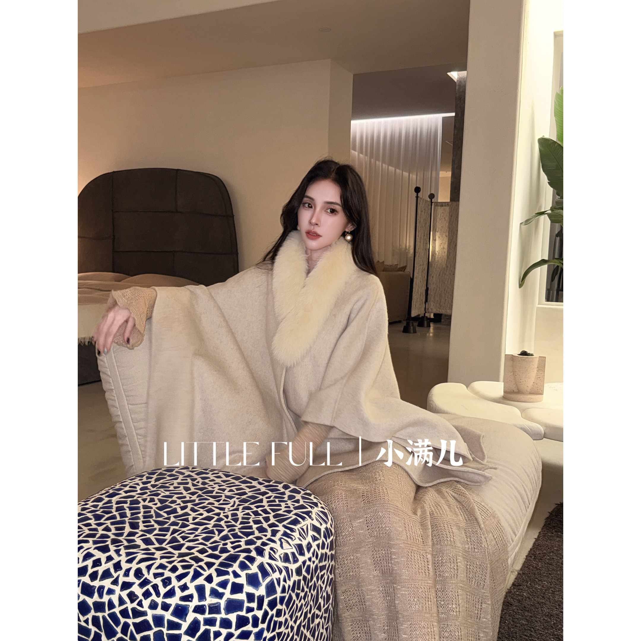 《昆山玉碎》100澳毛 秋冬双面呢保暖斗蓬披肩大衣(配狐狸毛毛领）