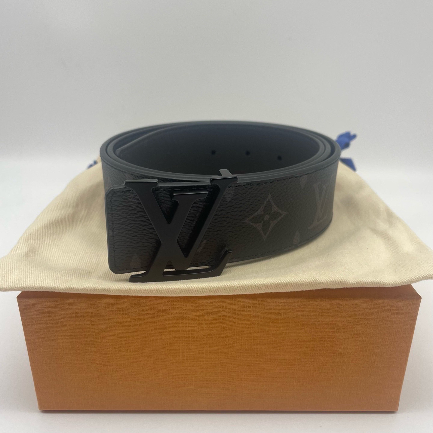 未使用 LouisVuitton/路易威登 黑花磨砂扣单面90码皮带15012406