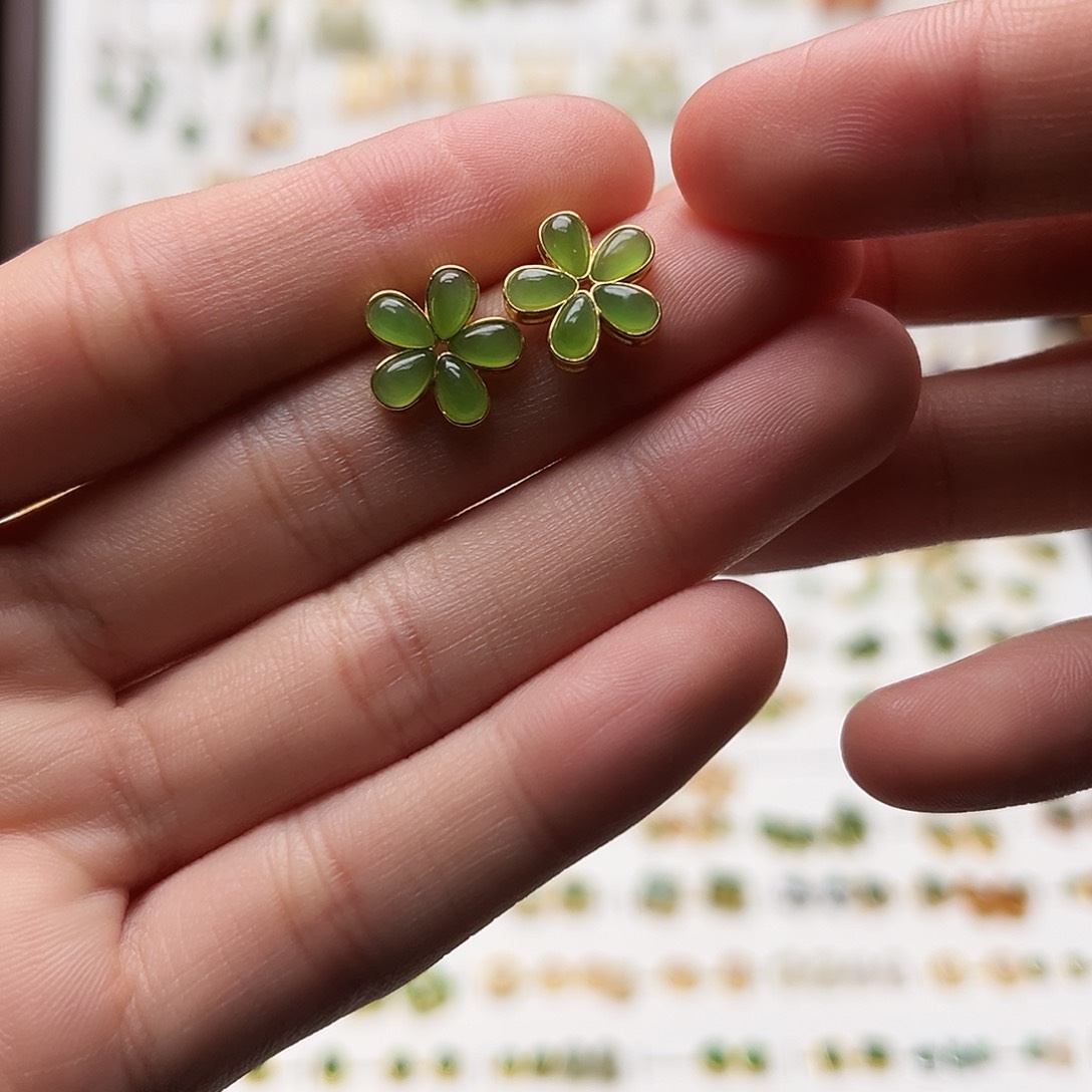 银S925镀金镶嵌和田玉耳钉