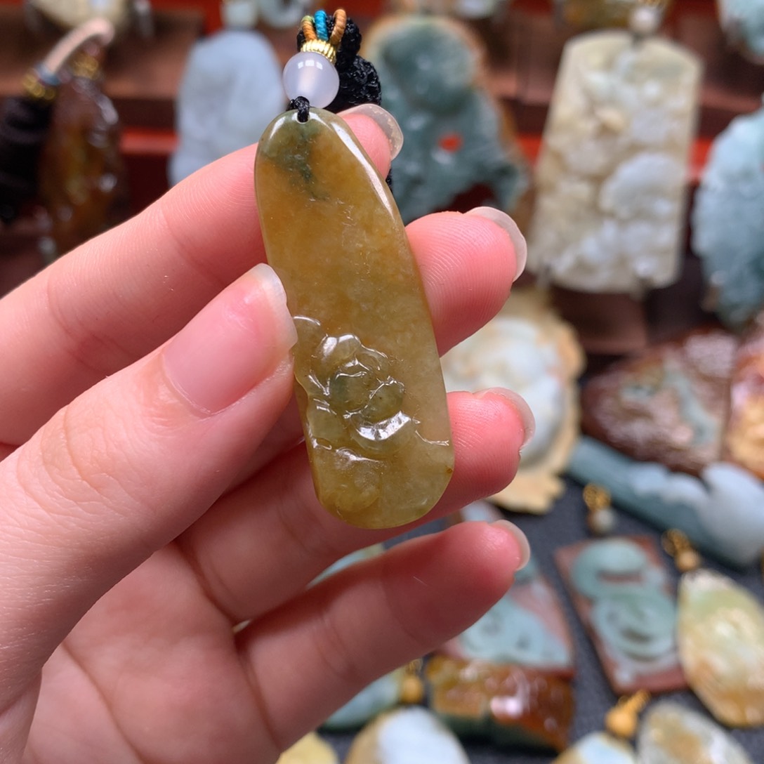 定制翡翠未镶嵌翡翠