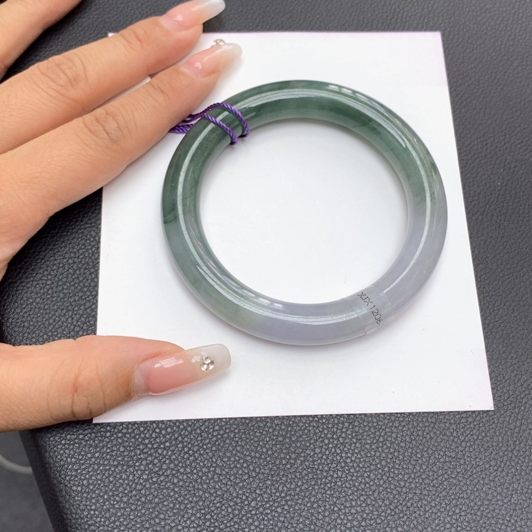 翡翠手镯未镶嵌1*056圈口