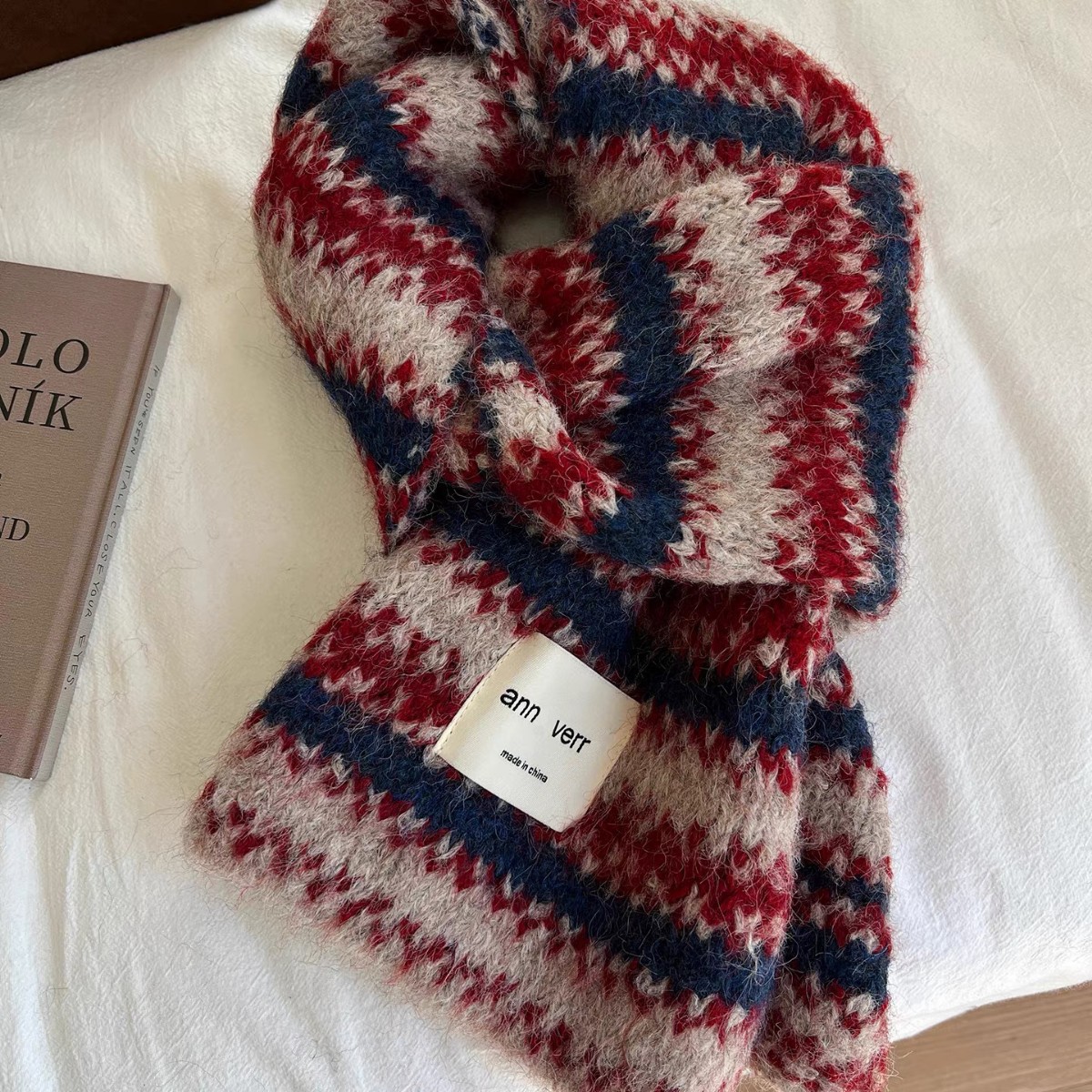 JUYOU&摩登费尔岛秋冬季加厚韩系氛围感拼色条纹针织围巾