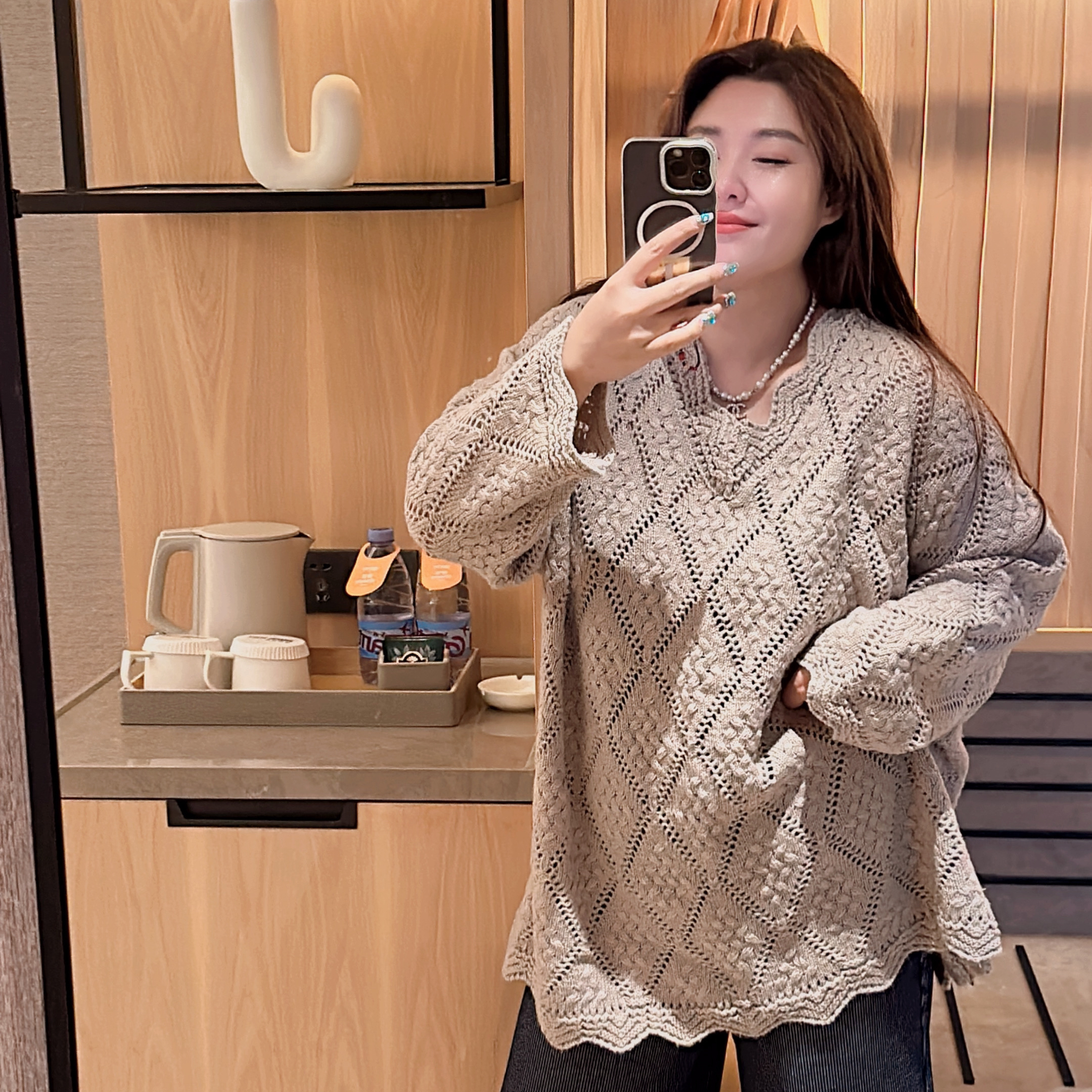 【程雅大码】日系宽松套头百搭针织时尚秋冬款圆领休闲长袖勾花毛衣