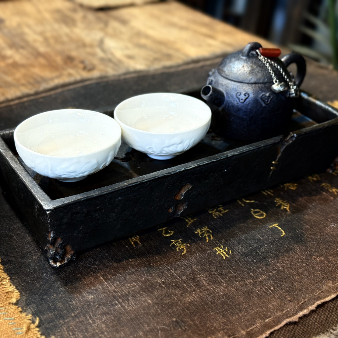 全手工足锡分体蓄水锔钉分体壶承带足壶承（1600克左右）