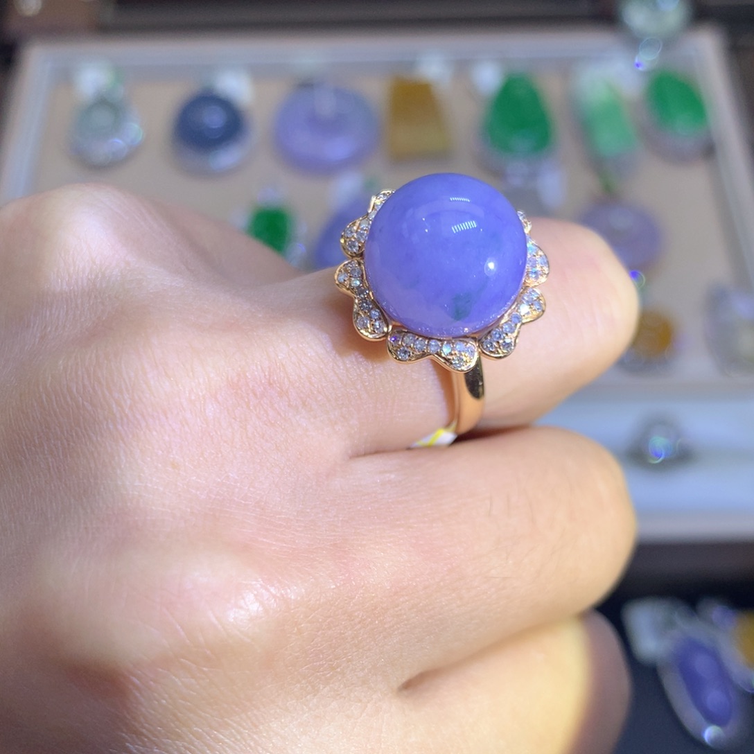 翡翠18K金镶嵌颈饰翡翠