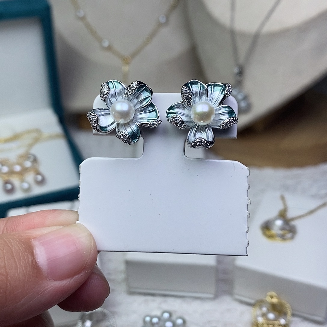 银S925镶嵌耳饰淡水珍珠