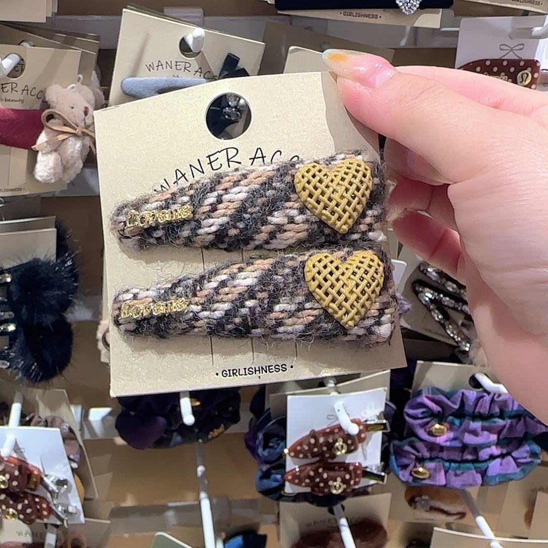 皮质非金属爱心拜拜