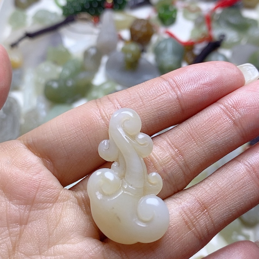 【闪购商品】和田玉颈饰未镶嵌