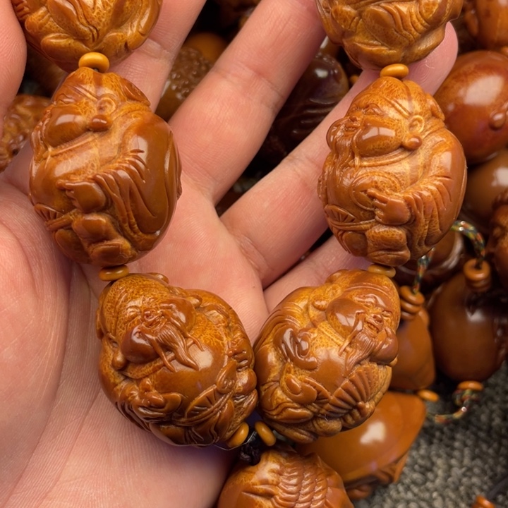 橄榄核吊坠用****1橄榄核手持