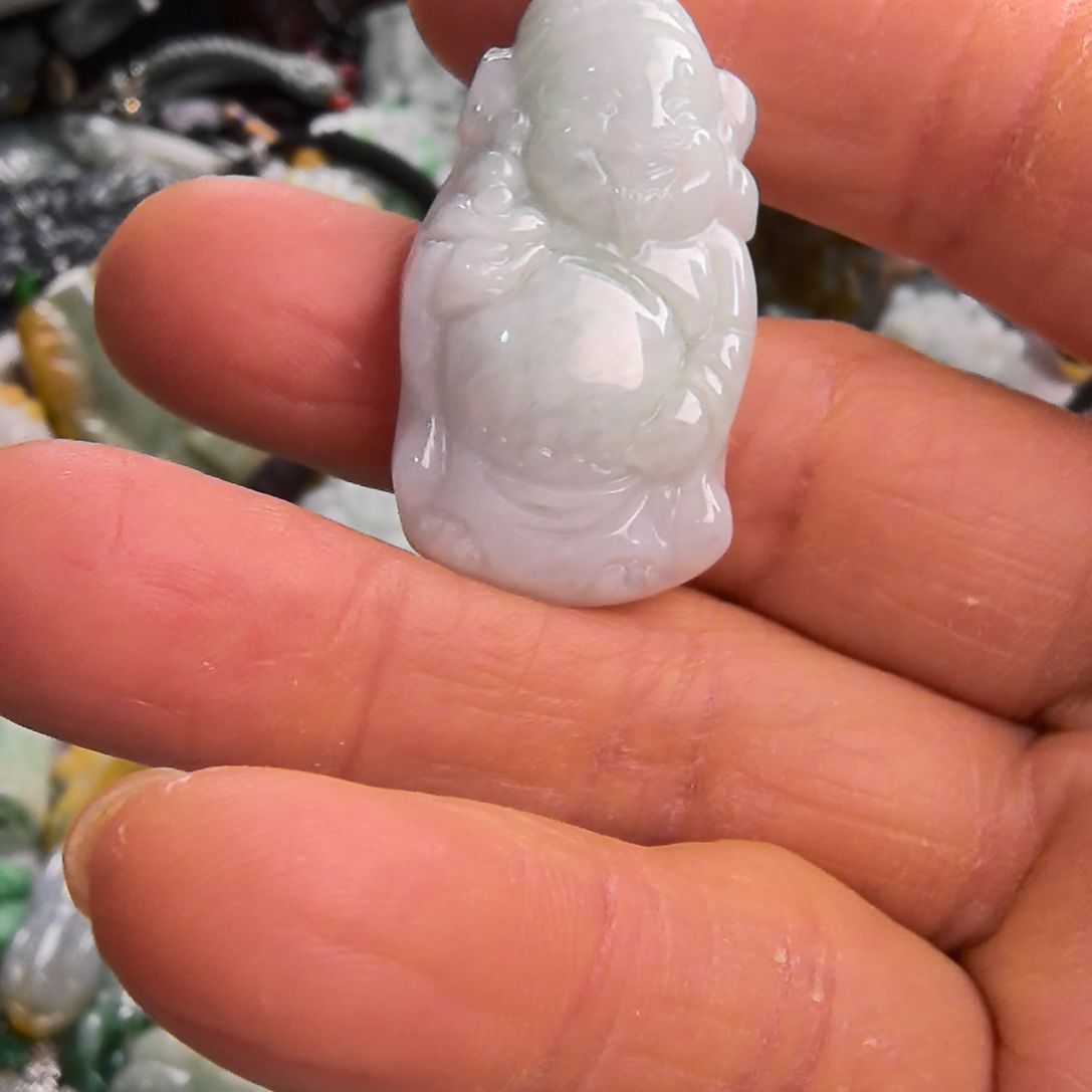 翡翠颈饰未镶嵌吊坠