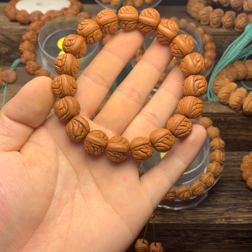 龙纹桃核直播手串