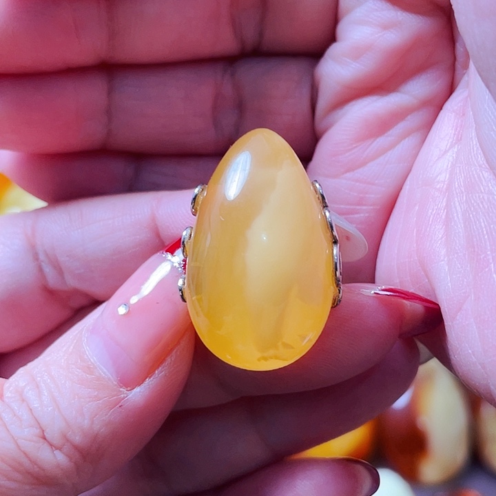 琥珀戒指银S925镶嵌戒指