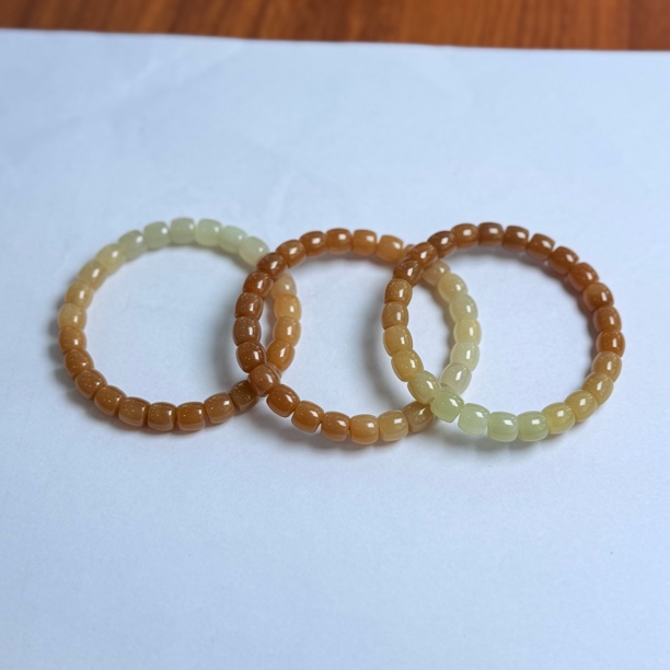 【小宝晶选】天然糖料和田玉单圈手链 约7mm 多样性发一件 489XBHST