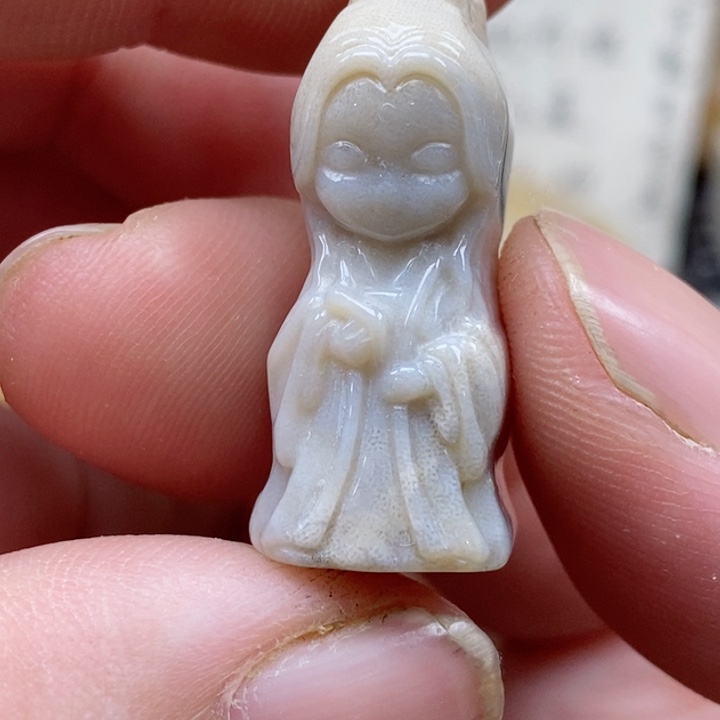 颈饰未镶嵌硅化珊瑚（珊瑚玉）小