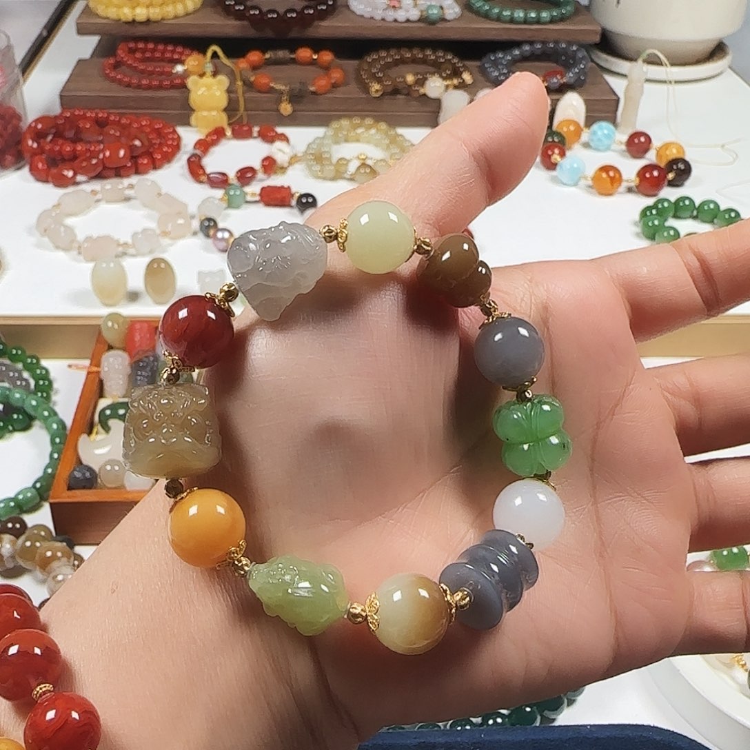 和田玉未镶嵌手链