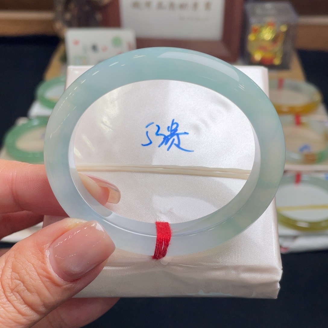 翡翠手镯未镶嵌翡翠53贵妃