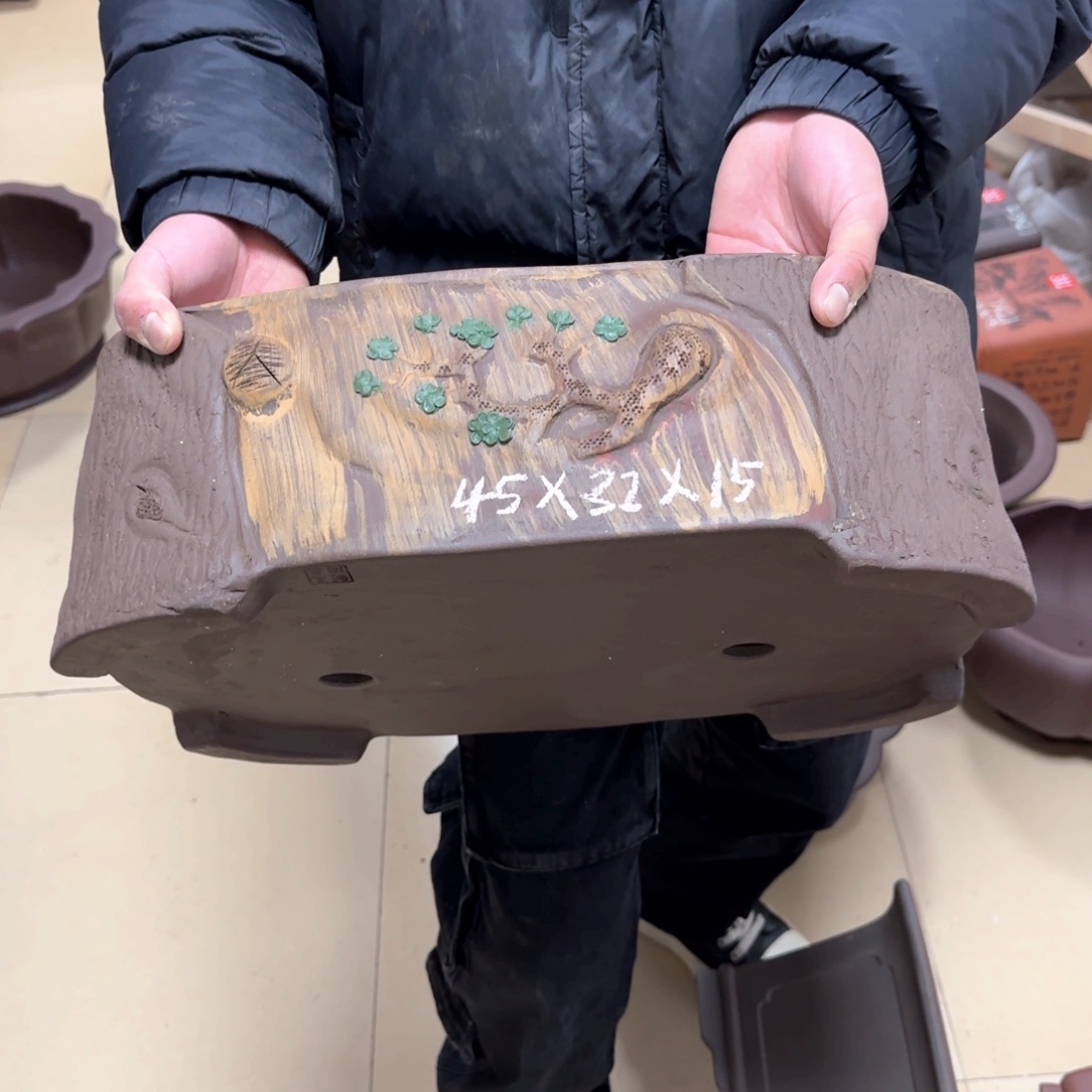 紫砂花盆呜呜呜呜