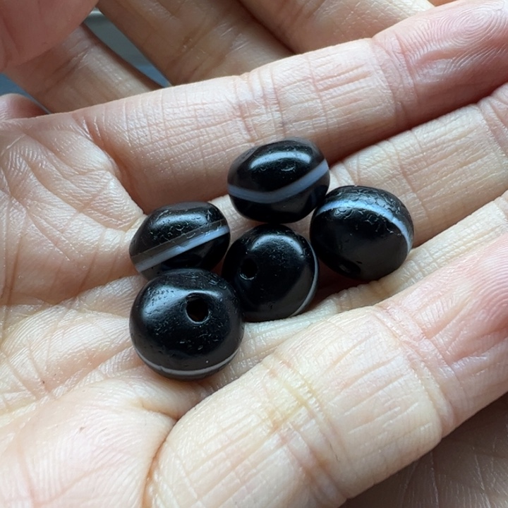 攀***哥玛瑙/玉髓未镶嵌珠宝半成品