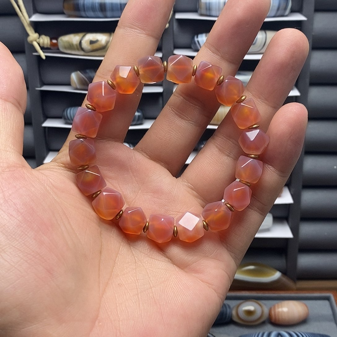 玛瑙/玉髓颈饰未镶嵌