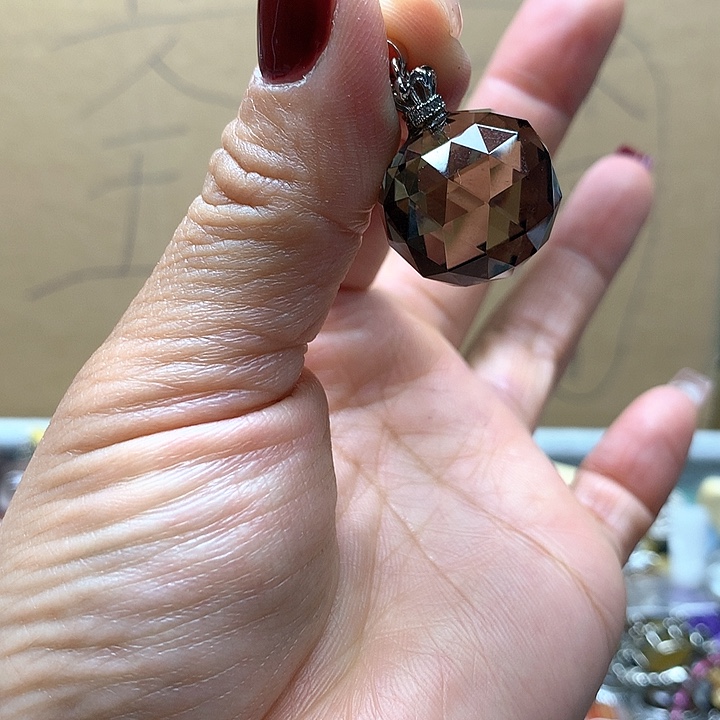 水晶水晶吊坠未镶嵌