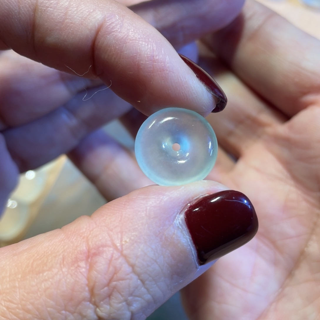 翡翠颈饰未镶嵌平安扣