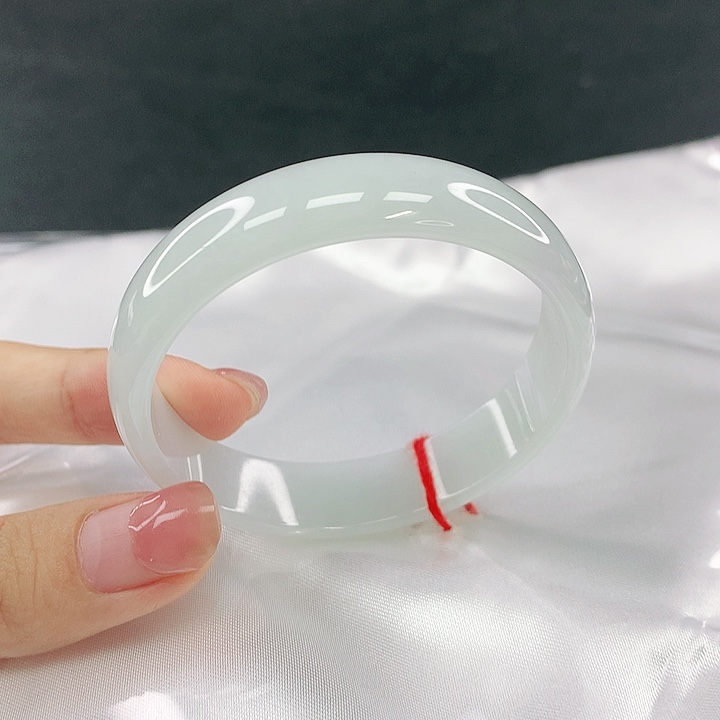 翡翠未镶嵌手镯圈51，05113