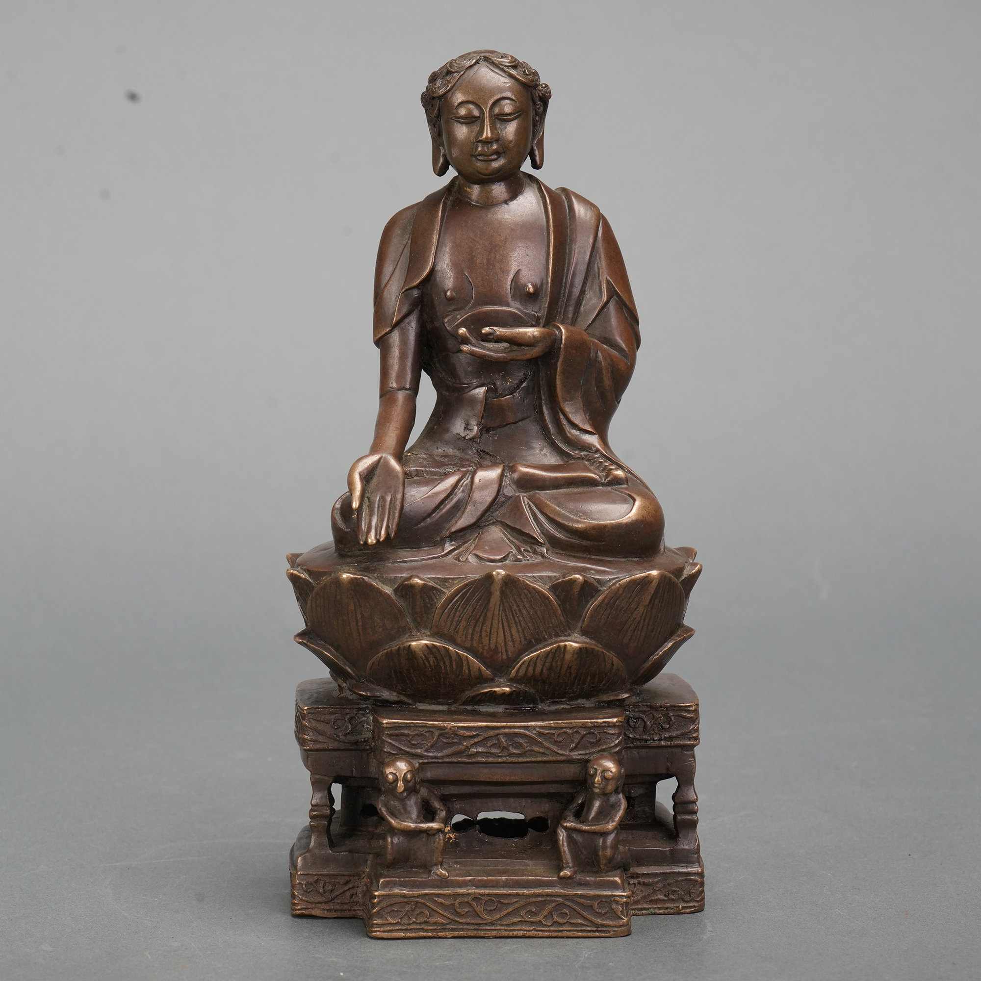 LOT 022228  明代 药师佛坐像【古董拍卖】