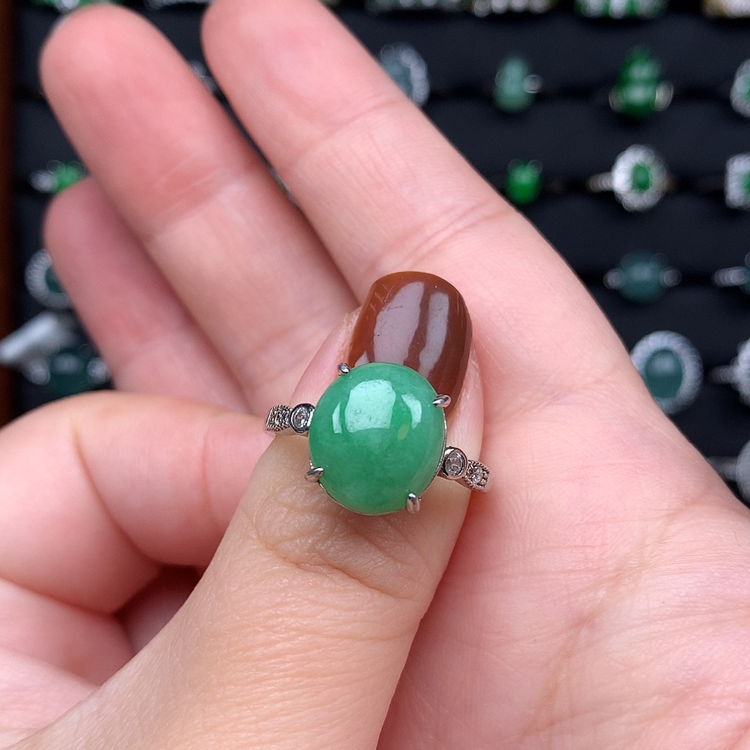 锅***子翡翠银S925镶嵌戒指