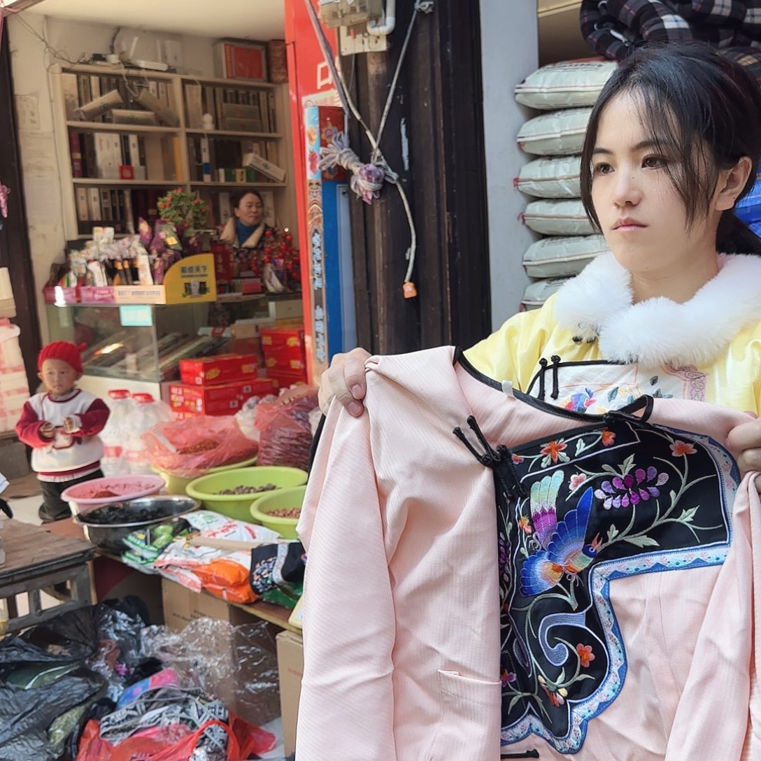 湘西刺绣粉色处理